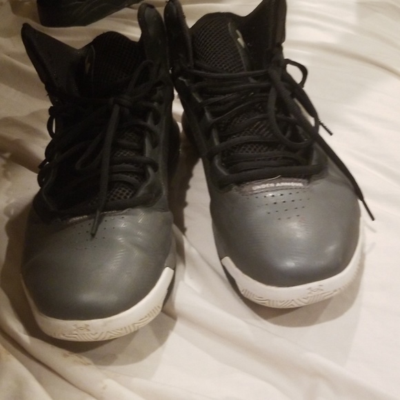 UA shoes - Picture 3 of 4